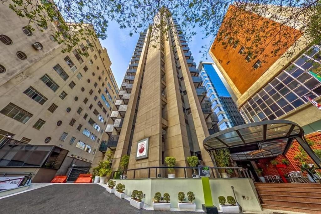 Apartamento Flat Amplo E Com Garagem Ao Lado Da Paulista